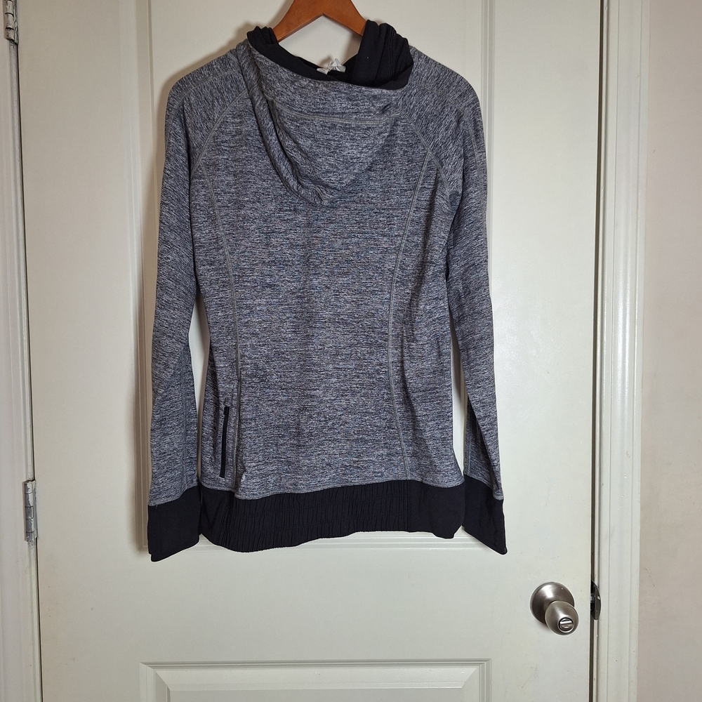 Lululemon Think Fast Hoodie athletica Gray Black Cowl Neck Sweater Size 10 - Picture 4 of 6
